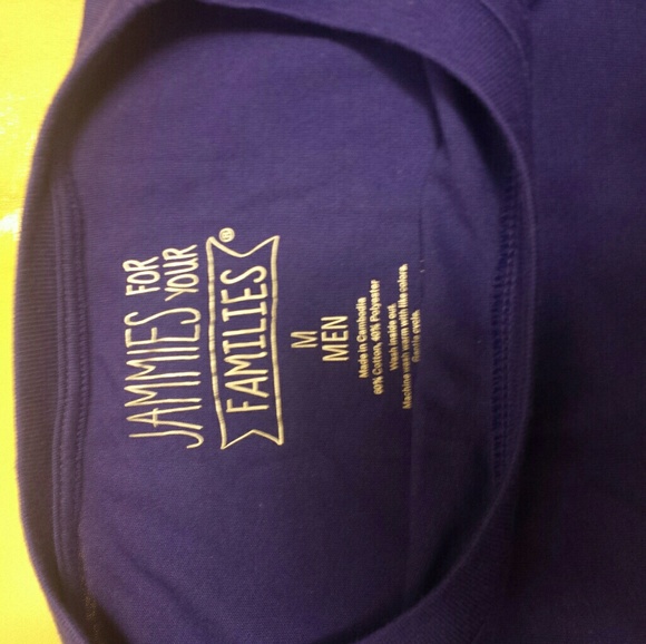 NWT Santa Jammie Top size medium - Picture 2 of 2